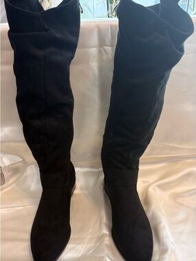 Women's Black Over-the-Knee Suede Boots